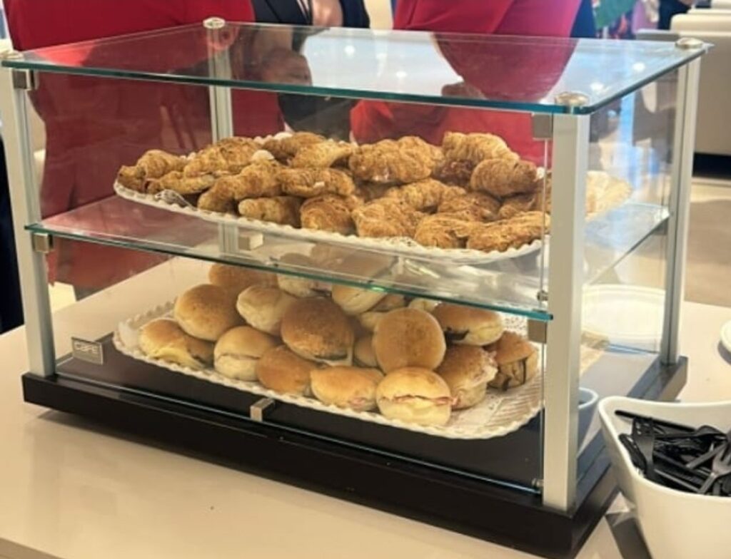 Vetrinetta  da bar per cornetteria, da appoggio,  vetrinetta neutra per esposizione cornettiper pasticceria in vetro temperato